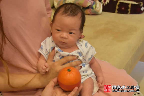 滿月剃頭、嬰兒剃頭、嬰兒理髮、寶寶剃頭、寶寶理髮、到府剃頭、到府嬰兒剃頭、到府滿月剃頭理髮。基隆滿月剃頭、基隆嬰兒剃頭、基隆嬰兒理髮、基隆寶寶剃頭、基隆寶寶理髮、基隆到府剃頭、基隆到府嬰兒剃頭、基隆到府滿月剃頭理髮。安樂滿月剃頭、安樂嬰兒剃頭、安樂嬰兒理髮、安樂寶寶剃頭、安樂寶寶理髮、安樂到府剃頭、安樂到府嬰兒剃頭、安樂到府滿月剃頭理髮。林寶寶(基隆安樂區)--製作胎毛筆、臍帶章、嬰兒三寶。「寶寶滿月剃頭理髮、到府嬰兒滿月理髮」祝福和活動紀錄。照片10