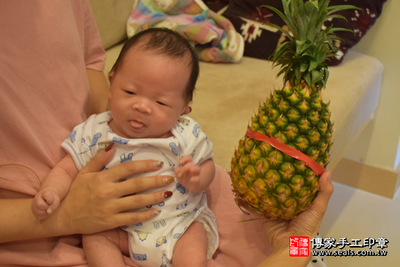 滿月剃頭、嬰兒剃頭、嬰兒理髮、寶寶剃頭、寶寶理髮、到府剃頭、到府嬰兒剃頭、到府滿月剃頭理髮。基隆滿月剃頭、基隆嬰兒剃頭、基隆嬰兒理髮、基隆寶寶剃頭、基隆寶寶理髮、基隆到府剃頭、基隆到府嬰兒剃頭、基隆到府滿月剃頭理髮。安樂滿月剃頭、安樂嬰兒剃頭、安樂嬰兒理髮、安樂寶寶剃頭、安樂寶寶理髮、安樂到府剃頭、安樂到府嬰兒剃頭、安樂到府滿月剃頭理髮。林寶寶(基隆安樂區)--製作胎毛筆、臍帶章、嬰兒三寶。「寶寶滿月剃頭理髮、到府嬰兒滿月理髮」祝福和活動紀錄。照片15