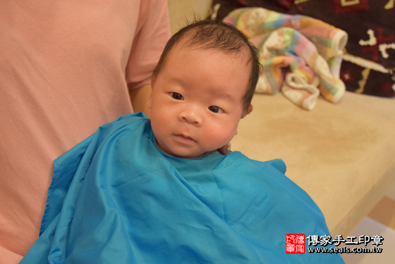 滿月剃頭、嬰兒剃頭、嬰兒理髮、寶寶剃頭、寶寶理髮、到府剃頭、到府嬰兒剃頭、到府滿月剃頭理髮。基隆滿月剃頭、基隆嬰兒剃頭、基隆嬰兒理髮、基隆寶寶剃頭、基隆寶寶理髮、基隆到府剃頭、基隆到府嬰兒剃頭、基隆到府滿月剃頭理髮。安樂滿月剃頭、安樂嬰兒剃頭、安樂嬰兒理髮、安樂寶寶剃頭、安樂寶寶理髮、安樂到府剃頭、安樂到府嬰兒剃頭、安樂到府滿月剃頭理髮。林寶寶(基隆安樂區)--製作胎毛筆、臍帶章、嬰兒三寶。「寶寶滿月剃頭理髮、到府嬰兒滿月理髮」祝福和活動紀錄。照片17