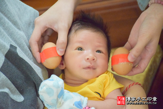 滿月剃頭、嬰兒剃頭、嬰兒理髮、寶寶剃頭、寶寶理髮、到府剃頭、到府嬰兒剃頭、到府滿月剃頭理髮。台中滿月剃頭、台中嬰兒剃頭、台中嬰兒理髮、台中寶寶剃頭、台中寶寶理髮、台中到府剃頭、台中到府嬰兒剃頭、台中到府滿月剃頭理髮。沙鹿滿月剃頭、沙鹿嬰兒剃頭、沙鹿嬰兒理髮、沙鹿寶寶剃頭、沙鹿寶寶理髮、沙鹿到府剃頭、沙鹿到府嬰兒剃頭、沙鹿到府滿月剃頭理髮。林寶寶(台中沙鹿區)--製作胎毛筆、臍帶章、嬰兒三寶。「寶寶滿月剃頭理髮、到府嬰兒滿月理髮」祝福和活動紀錄。照片3
