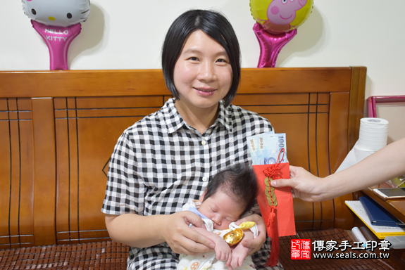 滿月剃頭、嬰兒剃頭、嬰兒理髮、寶寶剃頭、寶寶理髮、到府剃頭、到府嬰兒剃頭、到府滿月剃頭理髮。台中滿月剃頭、台中嬰兒剃頭、台中嬰兒理髮、台中寶寶剃頭、台中寶寶理髮、台中到府剃頭、台中到府嬰兒剃頭、台中到府滿月剃頭理髮。北屯滿月剃頭、北屯嬰兒剃頭、北屯嬰兒理髮、北屯寶寶剃頭、北屯寶寶理髮、北屯到府剃頭、北屯到府嬰兒剃頭、北屯到府滿月剃頭理髮。林寶寶(台中北屯區)--製作胎毛筆、臍帶章、嬰兒三寶。「寶寶滿月剃頭理髮、到府嬰兒滿月理髮」祝福和活動紀錄。照片12