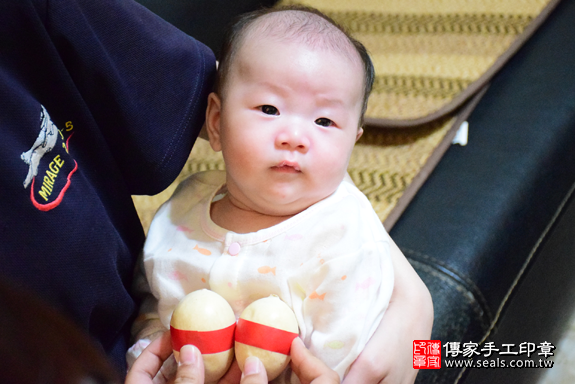 滿月剃頭、嬰兒剃頭、嬰兒理髮、寶寶剃頭、寶寶理髮、到府剃頭、到府嬰兒剃頭、到府滿月剃頭理髮。台中滿月剃頭、台中嬰兒剃頭、台中嬰兒理髮、台中寶寶剃頭、台中寶寶理髮、台中到府剃頭、台中到府嬰兒剃頭、台中到府滿月剃頭理髮。大雅滿月剃頭、大雅嬰兒剃頭、大雅嬰兒理髮、大雅寶寶剃頭、大雅寶寶理髮、大雅到府剃頭、大雅到府嬰兒剃頭、大雅到府滿月剃頭理髮。林寶寶(台中大雅區)--製作胎毛筆、臍帶章、嬰兒三寶。「寶寶滿月剃頭理髮、到府嬰兒滿月理髮」祝福和活動紀錄。照片4