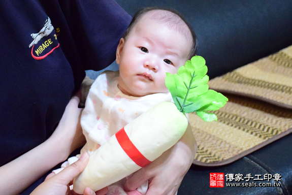 滿月剃頭、嬰兒剃頭、嬰兒理髮、寶寶剃頭、寶寶理髮、到府剃頭、到府嬰兒剃頭、到府滿月剃頭理髮。台中滿月剃頭、台中嬰兒剃頭、台中嬰兒理髮、台中寶寶剃頭、台中寶寶理髮、台中到府剃頭、台中到府嬰兒剃頭、台中到府滿月剃頭理髮。大雅滿月剃頭、大雅嬰兒剃頭、大雅嬰兒理髮、大雅寶寶剃頭、大雅寶寶理髮、大雅到府剃頭、大雅到府嬰兒剃頭、大雅到府滿月剃頭理髮。林寶寶(台中大雅區)--製作胎毛筆、臍帶章、嬰兒三寶。「寶寶滿月剃頭理髮、到府嬰兒滿月理髮」祝福和活動紀錄。照片9