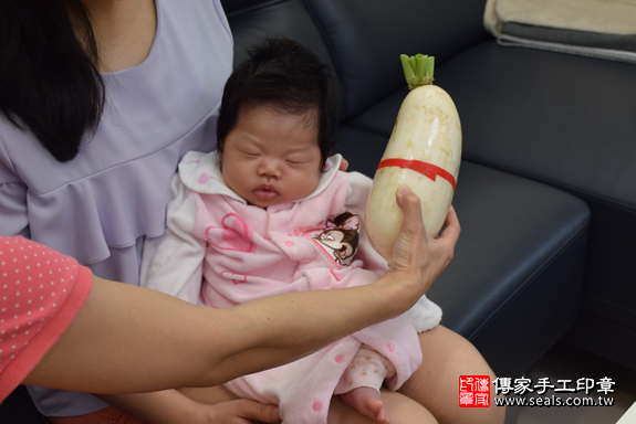 滿月剃頭、嬰兒剃頭、嬰兒理髮、寶寶剃頭、寶寶理髮、到府剃頭、到府嬰兒剃頭、到府滿月剃頭理髮。新北滿月剃頭、新北嬰兒剃頭、新北嬰兒理髮、新北寶寶剃頭、新北寶寶理髮、新北到府剃頭、新北到府嬰兒剃頭、新北到府滿月剃頭理髮。永和滿月剃頭、永和嬰兒剃頭、永和嬰兒理髮、永和寶寶剃頭、永和寶寶理髮、永和到府剃頭、永和到府嬰兒剃頭、永和到府滿月剃頭理髮。吳寶寶(新北永和區)--製作胎毛筆、臍帶章、嬰兒三寶。「寶寶滿月剃頭理髮、到府嬰兒滿月理髮」祝福和活動紀錄。照片13