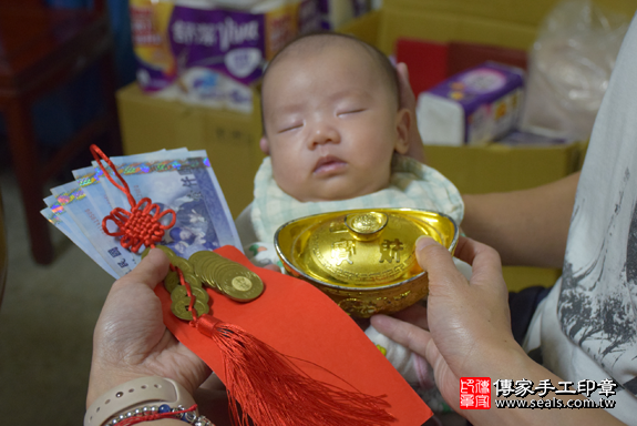 滿月剃頭、嬰兒剃頭、嬰兒理髮、寶寶剃頭、寶寶理髮、到府剃頭、到府嬰兒剃頭、到府滿月剃頭理髮。新北滿月剃頭、新北嬰兒剃頭、新北嬰兒理髮、新北寶寶剃頭、新北寶寶理髮、新北到府剃頭、新北到府嬰兒剃頭、新北到府滿月剃頭理髮。林口滿月剃頭、林口嬰兒剃頭、林口嬰兒理髮、林口寶寶剃頭、林口寶寶理髮、林口到府剃頭、林口到府嬰兒剃頭、林口到府滿月剃頭理髮。林寶寶(新北林口區)--製作胎毛筆、臍帶章、嬰兒三寶。「寶寶滿月剃頭理髮、到府嬰兒滿月理髮」祝福和活動紀錄。照片3
