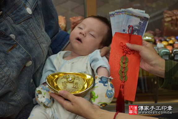 滿月剃頭、嬰兒剃頭、嬰兒理髮、寶寶剃頭、寶寶理髮、到府剃頭、到府嬰兒剃頭、到府滿月剃頭理髮。新北滿月剃頭、新北嬰兒剃頭、新北嬰兒理髮、新北寶寶剃頭、新北寶寶理髮、新北到府剃頭、新北到府嬰兒剃頭、新北到府滿月剃頭理髮。永和滿月剃頭、永和嬰兒剃頭、永和嬰兒理髮、永和寶寶剃頭、永和寶寶理髮、永和到府剃頭、永和到府嬰兒剃頭、永和到府滿月剃頭理髮。林寶寶(新北永和區)--製作胎毛筆、臍帶章、嬰兒三寶。「寶寶滿月剃頭理髮、到府嬰兒滿月理髮」祝福和活動紀錄。照片14