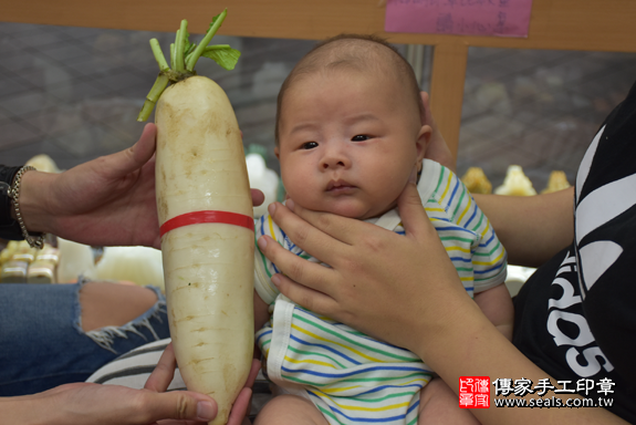 滿月剃頭、嬰兒剃頭、嬰兒理髮、寶寶剃頭、寶寶理髮、到府剃頭、到府嬰兒剃頭、到府滿月剃頭理髮。新北滿月剃頭、新北嬰兒剃頭、新北嬰兒理髮、新北寶寶剃頭、新北寶寶理髮、新北到府剃頭、新北到府嬰兒剃頭、新北到府滿月剃頭理髮。永和滿月剃頭、永和嬰兒剃頭、永和嬰兒理髮、永和寶寶剃頭、永和寶寶理髮、永和到府剃頭、永和到府嬰兒剃頭、永和到府滿月剃頭理髮。賴寶寶(新北永和區)--製作胎毛筆、臍帶章、嬰兒三寶。「寶寶滿月剃頭理髮、到府嬰兒滿月理髮」祝福和活動紀錄。照片12