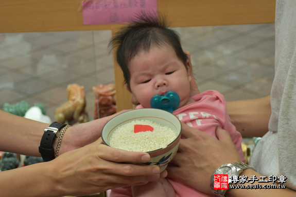 滿月剃頭、嬰兒剃頭、嬰兒理髮、寶寶剃頭、寶寶理髮、到府剃頭、到府嬰兒剃頭、到府滿月剃頭理髮。新北滿月剃頭、新北嬰兒剃頭、新北嬰兒理髮、新北寶寶剃頭、新北寶寶理髮、新北到府剃頭、新北到府嬰兒剃頭、新北到府滿月剃頭理髮。永和滿月剃頭、永和嬰兒剃頭、永和嬰兒理髮、永和寶寶剃頭、永和寶寶理髮、永和到府剃頭、永和到府嬰兒剃頭、永和到府滿月剃頭理髮。高寶寶(新北永和區)--製作胎毛筆、臍帶章、嬰兒三寶。「寶寶滿月剃頭理髮、到府嬰兒滿月理髮」祝福和活動紀錄。照片7