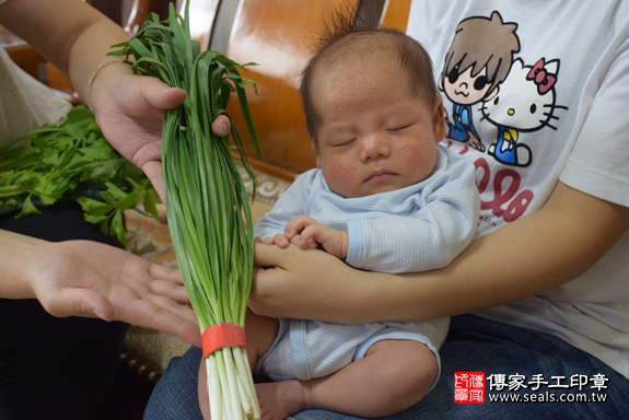 滿月剃頭、嬰兒剃頭、嬰兒理髮、寶寶剃頭、寶寶理髮、到府剃頭、到府嬰兒剃頭、到府滿月剃頭理髮。新北滿月剃頭、新北嬰兒剃頭、新北嬰兒理髮、新北寶寶剃頭、新北寶寶理髮、新北到府剃頭、新北到府嬰兒剃頭、新北到府滿月剃頭理髮。中和滿月剃頭、中和嬰兒剃頭、中和嬰兒理髮、中和寶寶剃頭、中和寶寶理髮、中和到府剃頭、中和到府嬰兒剃頭、中和到府滿月剃頭理髮。陳寶寶(新北中和區)--製作胎毛筆、臍帶章、嬰兒三寶。「寶寶滿月剃頭理髮、到府嬰兒滿月理髮」祝福和活動紀錄。照片11