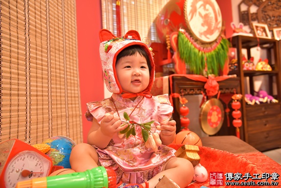 新竹市香山區關寶寶古禮抓周祝福活動：寶寶特寫照片6