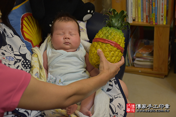 滿月剃頭、嬰兒剃頭、嬰兒理髮、寶寶剃頭、寶寶理髮、來店剃頭、來店嬰兒剃頭、來店滿月剃頭理髮。新北市滿月剃頭、新北市嬰兒剃頭、新北市嬰兒理髮、新北市寶寶剃頭、新北市寶寶理髮、新北市來店剃頭、新北市來店嬰兒剃頭、新北市來店滿月剃頭理髮。五股區滿月剃頭、五股區嬰兒剃頭、五股區嬰兒理髮、五股區寶寶剃頭、五股區寶寶理髮、五股區來店剃頭、五股區來店嬰兒剃頭、五股區來店滿月剃頭理髮。趙寶寶(新北市五股區)--製作胎毛筆、臍帶章、嬰兒三寶。「寶寶滿月剃頭理髮、來店嬰兒滿月理髮」祝福和活動紀錄。照片11