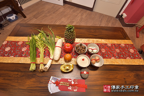 剃胎毛、滿月剃頭、嬰兒剃頭、嬰兒理髮、嬰兒剃髮、嬰兒剃胎毛、嬰兒滿月剃頭、寶寶剃頭、剃胎毛儀式、剃胎毛吉祥話、滿月剃頭儀式、滿月剃頭吉祥話、寶寶剃胎毛、寶寶滿月剃頭理髮、新北市永和區剃胎毛、新北市永和區滿月剃頭、新北市永和區嬰兒剃頭剃胎毛、新北市永和區嬰兒理髮、新北市嬰兒剃髮、陳寶寶(新北市永和區到府嬰兒寶寶滿月剃頭理髮、免費到府嬰兒剃胎毛儀式吉祥話)。到府剃頭剃胎毛主持、專業拍照、DVD光碟、證書。★購買「臍帶章、肚臍章、胎毛筆刷印章」贈送：剃頭、收涎、抓周，三選一。2019.07.21照片2