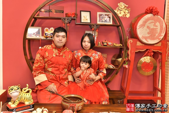 新北市永和區林寶寶古禮抓周祝福活動：新北店抓周。合照4