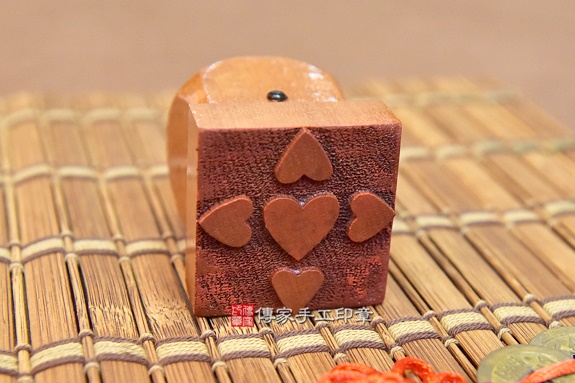 電腦刻印印章:桃木廟章實際成品、印章作品分享、桃木印章材質介紹。傳家手工印章新竹店。2019.12.06圖片3 電腦刻印印章:桃木廟章實際成品、印章作品分享、桃木印章材質介紹。傳家手工印章新竹店。2019.12.06圖片3