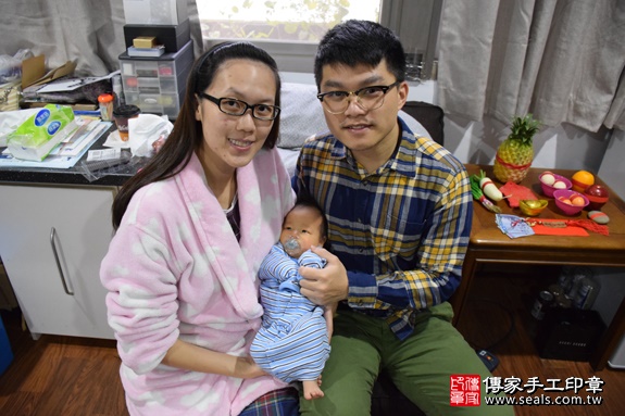 剃胎毛、滿月剃頭、嬰兒剃頭、嬰兒理髮、嬰兒剃髮、嬰兒剃胎毛、嬰兒滿月剃頭、寶寶剃頭、剃胎毛儀式、剃胎毛吉祥話、滿月剃頭儀式、滿月剃頭吉祥話、寶寶剃胎毛、寶寶滿月剃頭理髮、 新北新莊區剃胎毛、新北新莊區滿月剃頭、 新北新莊區嬰兒剃頭剃胎毛、新北新莊區嬰兒理髮、新北新莊區嬰兒剃髮、曾寶寶(新北新莊區到府嬰兒寶寶滿月剃頭理髮、免費到府嬰兒剃胎毛儀式吉祥話)。到府剃頭剃胎毛主持、專業拍照、DVD光碟、證書。★購買「臍帶章、肚臍章、胎毛筆刷印章」贈送：剃頭、收涎、抓周，三選一。2016.02.23  照片2