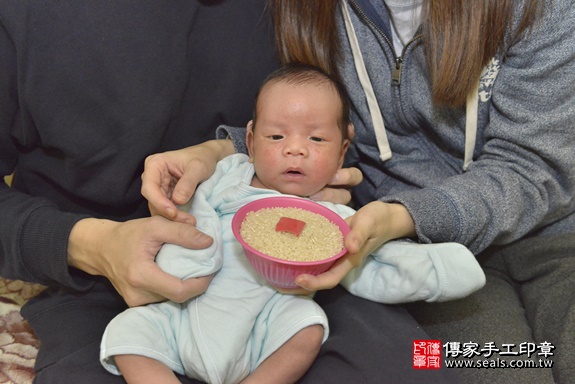 剃胎毛、滿月剃頭、嬰兒剃頭、嬰兒理髮、嬰兒剃髮、嬰兒剃胎毛、嬰兒滿月剃頭、寶寶剃頭、剃胎毛儀式、剃胎毛吉祥話、滿月剃頭儀式、滿月剃頭吉祥話、寶寶剃胎毛、寶寶滿月剃頭理髮、 新北市五股區剃胎毛、新北市五股區滿月剃頭、新北市五股區嬰兒剃頭剃胎毛、新北市五股區嬰兒理髮、新北市嬰兒剃髮、 張寶寶(新北市五股區到府嬰兒寶寶滿月剃頭理髮、免費到府嬰兒剃胎毛儀式吉祥話)。到府剃頭剃胎毛主持、專業拍照、DVD光碟、證書。★購買「臍帶章、肚臍章、胎毛筆刷印章」贈送：剃頭、收涎、抓周，三選一。2019.12.07照片13
