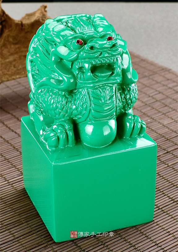 烤漆黑檀精雕青龍廟章:廟章、神明印章、大印章 圖片1 烤漆黑檀精雕青龍廟章:廟章、神明印章、大印章 圖片1