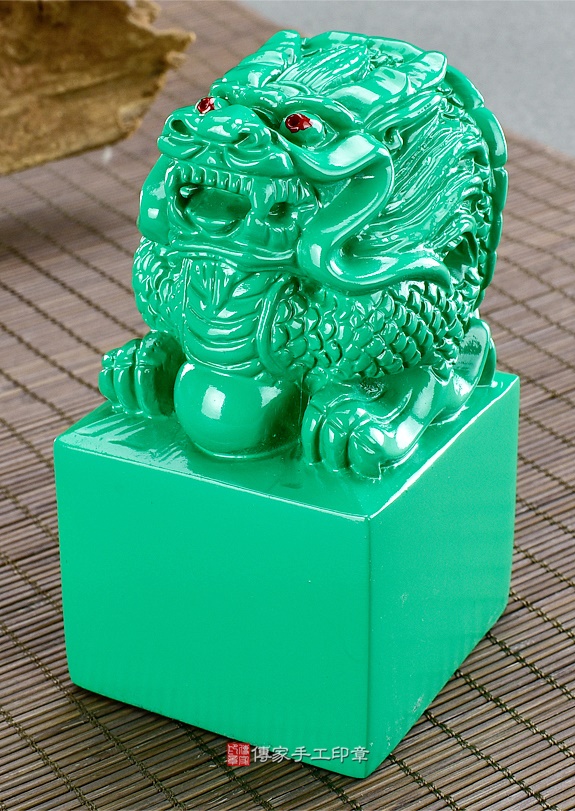 烤漆黑檀精雕青龍廟章:廟章、神明印章、大印章 圖片3 烤漆黑檀精雕青龍廟章:廟章、神明印章、大印章 圖片3