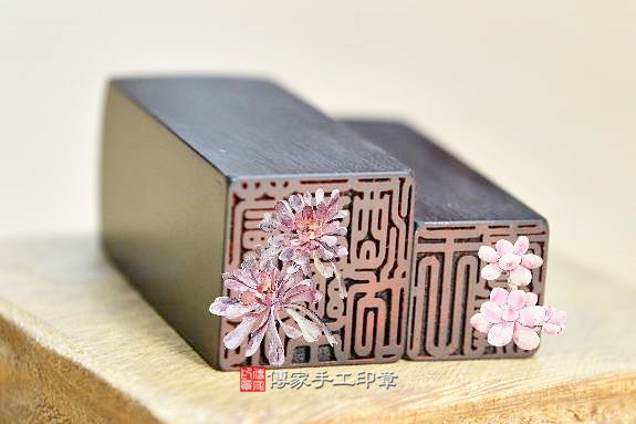 電腦刻印印章:黑檀木公司大小印章實際成品、黑檀木印章材質介紹。(公司章、公司章、負責人印章,一圓一方)傳家印章新竹店。2020.2.19圖片3 電腦刻印印章:黑檀木公司大小印章實際成品、黑檀木印章材質介紹。(公司章、公司章、負責人印章,一圓一方)傳家印章新竹店。2020.2.19圖片3