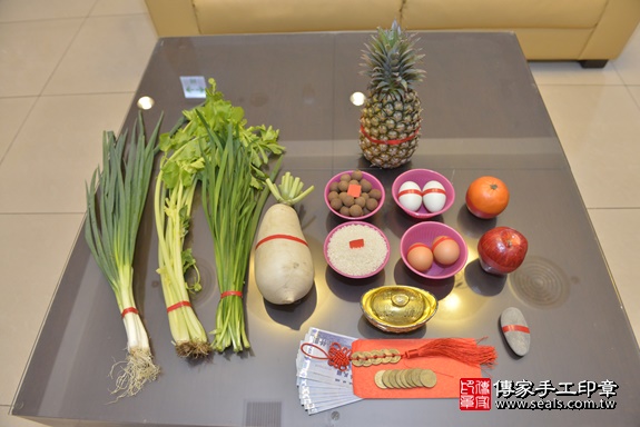 剃胎毛、滿月剃頭、嬰兒剃頭、嬰兒理髮、嬰兒剃髮、嬰兒剃胎毛、嬰兒滿月剃頭、寶寶剃頭、剃胎毛儀式、剃胎毛吉祥話、滿月剃頭儀式、滿月剃頭吉祥話、寶寶剃胎毛、寶寶滿月剃頭理髮、 台北市大安區剃胎毛、台北市大安區滿月剃頭、台北市大安區嬰兒剃頭剃胎毛、台北市大安區嬰兒理髮、台北市嬰兒剃髮、 黎寶寶(台北市大安區到府嬰兒寶寶滿月剃頭理髮、到府嬰兒剃胎毛儀式吉祥話)。到府剃頭剃胎毛主持、專業拍照、DVD光碟、證書。★購買「臍帶章、肚臍章、胎毛筆刷印章」贈送：剃頭、收涎、抓周，三選一。2020.01.30照片5