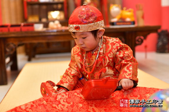 鳳山區王寶寶古禮抓周：周歲抓周活動和儀式，一切圓滿。照片3