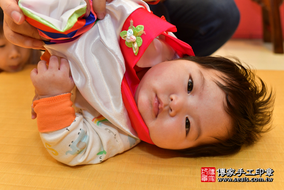 高雄市鳳山區郭寶寶古禮收涎祝福活動。四個月收涎活動和儀式，一切圓滿。照片 2