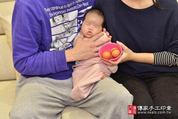 剃胎毛、滿月剃頭、嬰兒剃頭、嬰兒理髮、嬰兒剃髮、嬰兒剃胎毛、嬰兒滿月剃頭、寶寶剃頭、剃胎毛儀式、剃胎毛吉祥話、滿月剃頭儀式、滿月剃頭吉祥話、寶寶剃胎毛、寶寶滿月剃頭理髮、 新北市淡水區剃胎毛、新北市淡水區滿月剃頭、新北市淡水區嬰兒剃頭剃胎毛、新北市淡水區嬰兒理髮、新北市嬰兒剃髮、 蔡寶寶(新北市淡水區到府嬰兒寶寶滿月剃頭理髮、到府嬰兒剃胎毛儀式吉祥話)。到府剃頭剃胎毛主持、專業拍照、DVD光碟、證書。★購買「臍帶章、肚臍章、胎毛筆刷印章」贈送：剃頭、收涎、抓周，三選一。2020.02.22照片5
