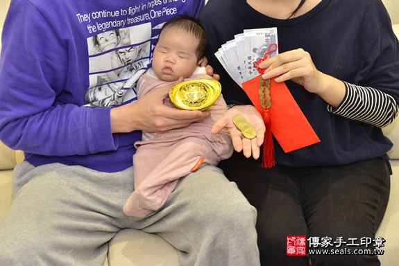 剃胎毛、滿月剃頭、嬰兒剃頭、嬰兒理髮、嬰兒剃髮、嬰兒剃胎毛、嬰兒滿月剃頭、寶寶剃頭、剃胎毛儀式、剃胎毛吉祥話、滿月剃頭儀式、滿月剃頭吉祥話、寶寶剃胎毛、寶寶滿月剃頭理髮、 新北市淡水區剃胎毛、新北市淡水區滿月剃頭、新北市淡水區嬰兒剃頭剃胎毛、新北市淡水區嬰兒理髮、新北市嬰兒剃髮、 蔡寶寶(新北市淡水區到府嬰兒寶寶滿月剃頭理髮、到府嬰兒剃胎毛儀式吉祥話)。到府剃頭剃胎毛主持、專業拍照、DVD光碟、證書。★購買「臍帶章、肚臍章、胎毛筆刷印章」贈送：剃頭、收涎、抓周，三選一。2020.02.22照片28