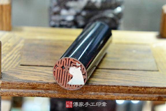 半手工噴砂印章：黑曜石臍帶章實際成品、印章作品分享、黑曜石印章材質介紹。（臍帶印章、肚臍章、肚臍印章，胎毛印章，一圓一方）傳家手工印章新竹店2020.04.16圖片4