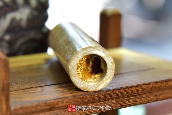 半手工噴砂印章：菊花石臍帶章實際成品、印章作品分享、菊花石印章材質介紹。（臍帶印章、肚臍章、肚臍印章，胎毛印章，一圓一方）傳家手工印章新竹店2020.06.13