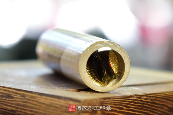 全手工噴砂印章：圖畫石臍帶章實際成品、印章作品分享、圖畫石印章材質介紹。（臍帶印章、肚臍章、肚臍印章，胎毛印章，一圓一方）傳家手工印章新竹店2020.06.17