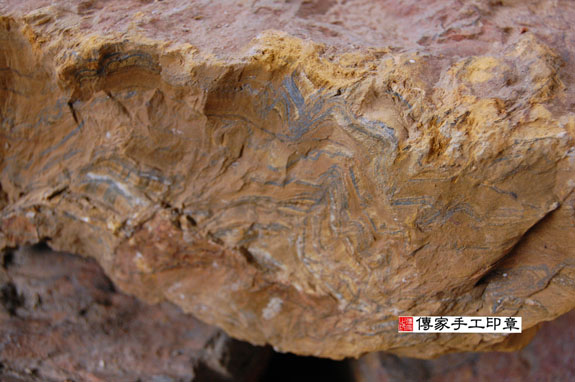 半手工噴砂印章:黃虎眼石臍帶章實際成品、印章作品分享、黃虎眼石印章材質介紹。(臍帶印章、肚臍章、肚臍印章,一圓一方)傳家手工印章高雄店。2020.07.22,照片2 半手工噴砂印章:黃虎眼石臍帶章實際成品、印章作品分享、黃虎眼石印章材質介紹。(臍帶印章、肚臍章、肚臍印章,一圓一方)傳家手工印章高雄店。2020.07.22,照片2