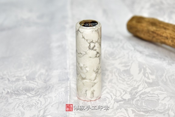 半手工噴砂印章：白松石臍帶章實際成品、印章作品分享、白松石印章材質介紹。（臍帶印章、肚臍章、肚臍印章，胎毛印章，一圓一方）傳家手工印章新竹店2020.07.28