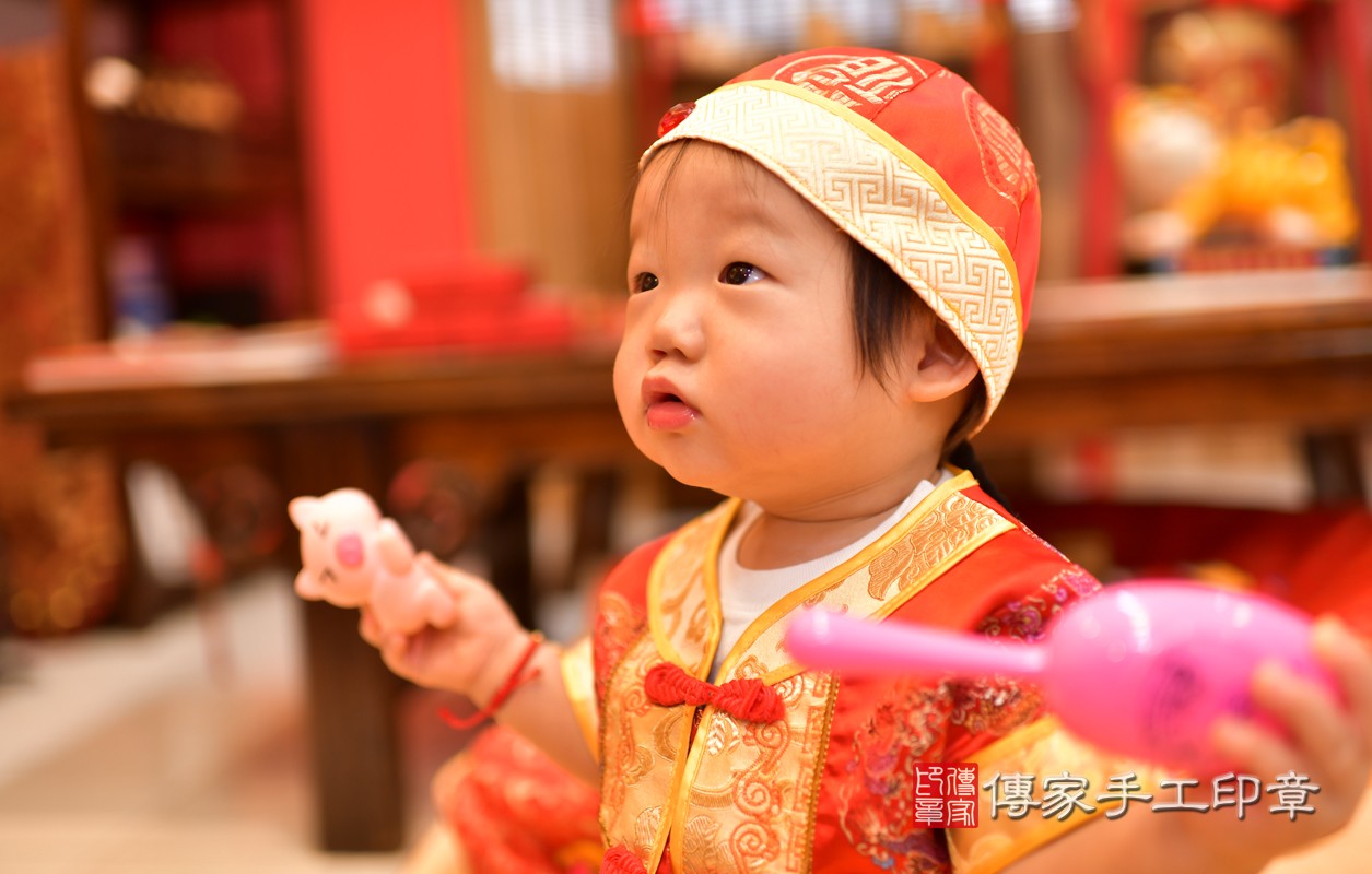 鳳山區蔡寶寶古禮抓周：周歲抓周活動和儀式，一切圓滿。照片2