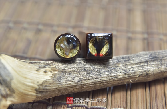 電腦刻印印章:紅紫檀木臍帶章實際成品、印章作品分享、紅紫檀木印章材質介紹。(臍帶印章、肚臍章、肚臍印章,胎毛印章,一圓一方)傳家手工印章新竹店2020.11.05 電腦刻印印章:紅紫檀木臍帶章實際成品、印章作品分享、紅紫檀木印章材質介紹。(臍帶印章、肚臍章、肚臍印章,胎毛印章,一圓一方)傳家手工印章新竹店2020.11.05