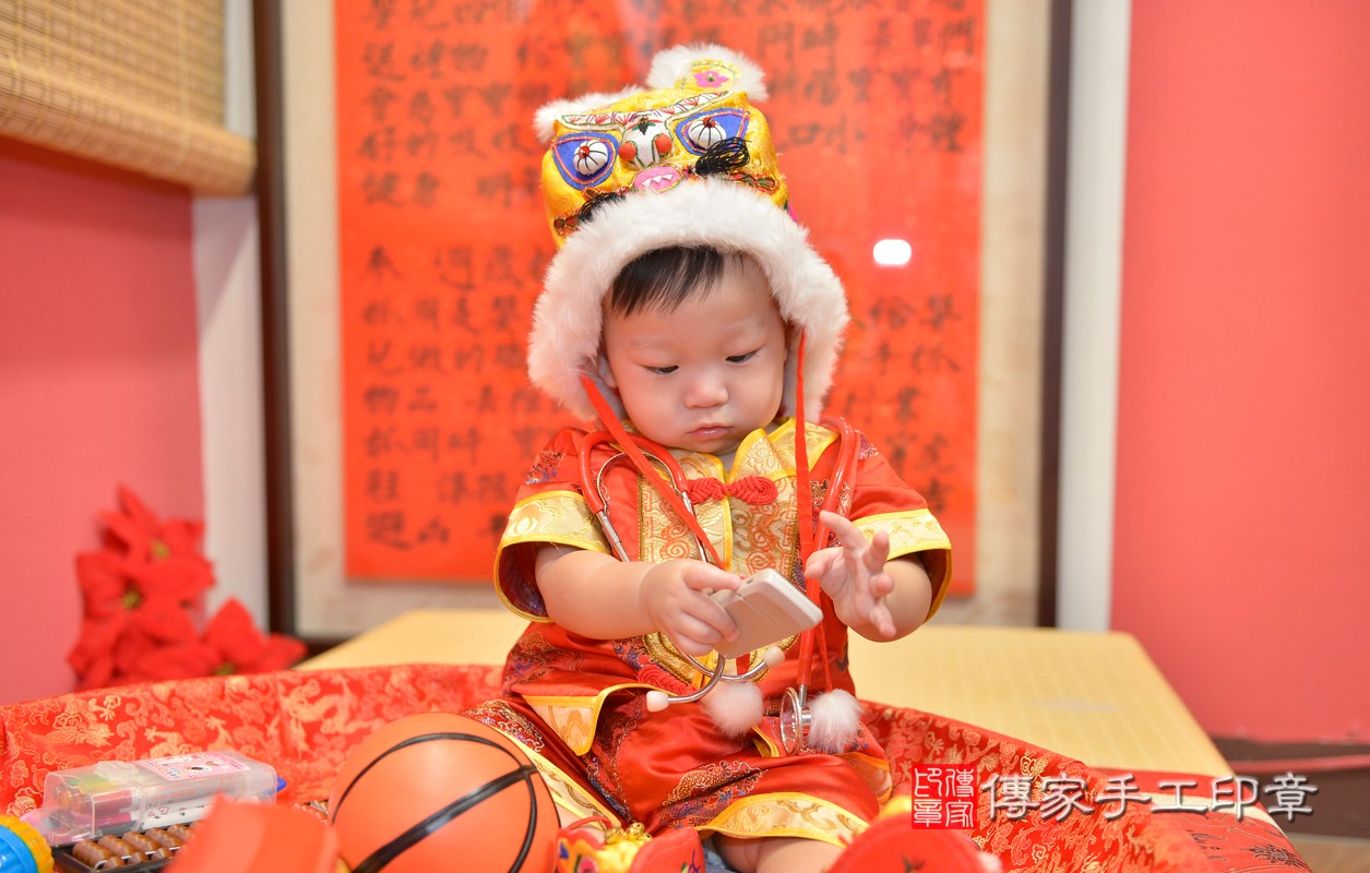 永和區張寶寶古禮抓周：周歲抓周活動和儀式，一切圓滿。照片8