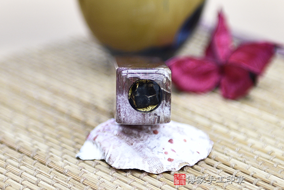 全手工噴砂印章:木化石臍帶章實際成品、印章作品分享、木化石印章材質介紹。(臍帶印章、肚臍章、肚臍印章,胎毛印章,一圓一方)傳家手工印章桃園店。2020.12.07 全手工噴砂印章:木化石臍帶章實際成品、印章作品分享、木化石印章材質介紹。(臍帶印章、肚臍章、肚臍印章,胎毛印章,一圓一方)傳家手工印章桃園店。2020.12.07