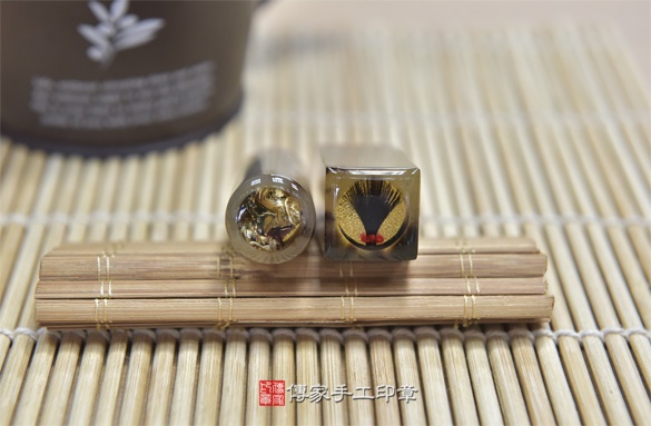 電腦刻印印章:赤牛角臍帶章實際成品、印章作品分享、赤牛角印章材質介紹。(臍帶印章、肚臍章、肚臍印章,胎毛印章,一圓一方)傳家手工印章新竹店2020.12.05 電腦刻印印章:赤牛角臍帶章實際成品、印章作品分享、赤牛角印章材質介紹。(臍帶印章、肚臍章、肚臍印章,胎毛印章,一圓一方)傳家手工印章新竹店2020.12.05