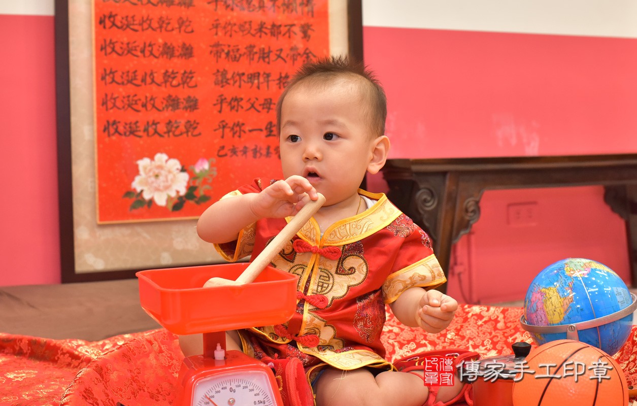 北區黃寶寶古禮抓周：周歲抓周活動和儀式，一切圓滿。照片4