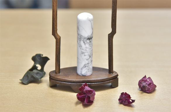 全手工噴砂印章:白松石開運印章實際成品、印章作品分享、白松石印章材質介紹。(銀行印鑑,一圓一方),傳家印章新竹店。2020.12.28 全手工噴砂印章:白松石開運印章實際成品、印章作品分享、白松石印章材質介紹。(銀行印鑑,一圓一方),傳家印章新竹店。2020.12.28