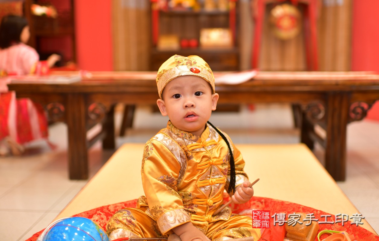 鳳山區黃寶寶古禮抓周：周歲抓周活動和儀式，一切圓滿。照片3