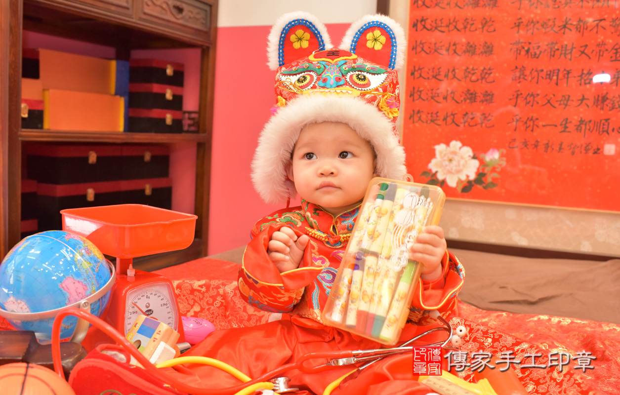 台中市北區胡寶寶古禮抓周祝福活動。照片1