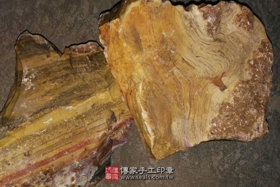半手工噴砂印章:木紋石臍帶章實際成品、印章作品分享、木紋石印章材質介紹。(臍帶印章、肚臍章、肚臍印章,胎毛印章,一圓一方)傳家手工印章桃園店。2021.02.26 半手工噴砂印章:木紋石臍帶章實際成品、印章作品分享、木紋石印章材質介紹。(臍帶印章、肚臍章、肚臍印章,胎毛印章,一圓一方)傳家手工印章桃園店。2021.02.26