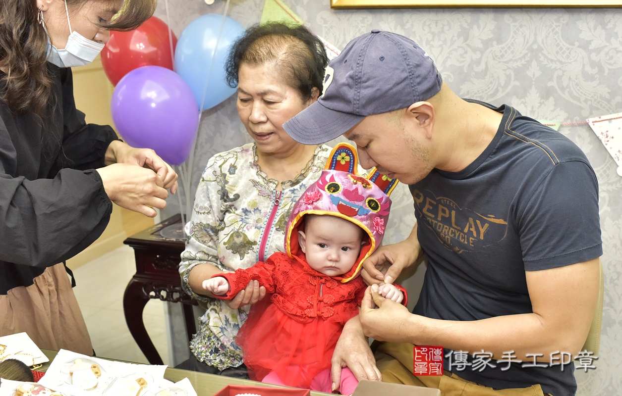 台北市大安區陳寶寶古禮收涎祝福活動。2020.10.18 照片9