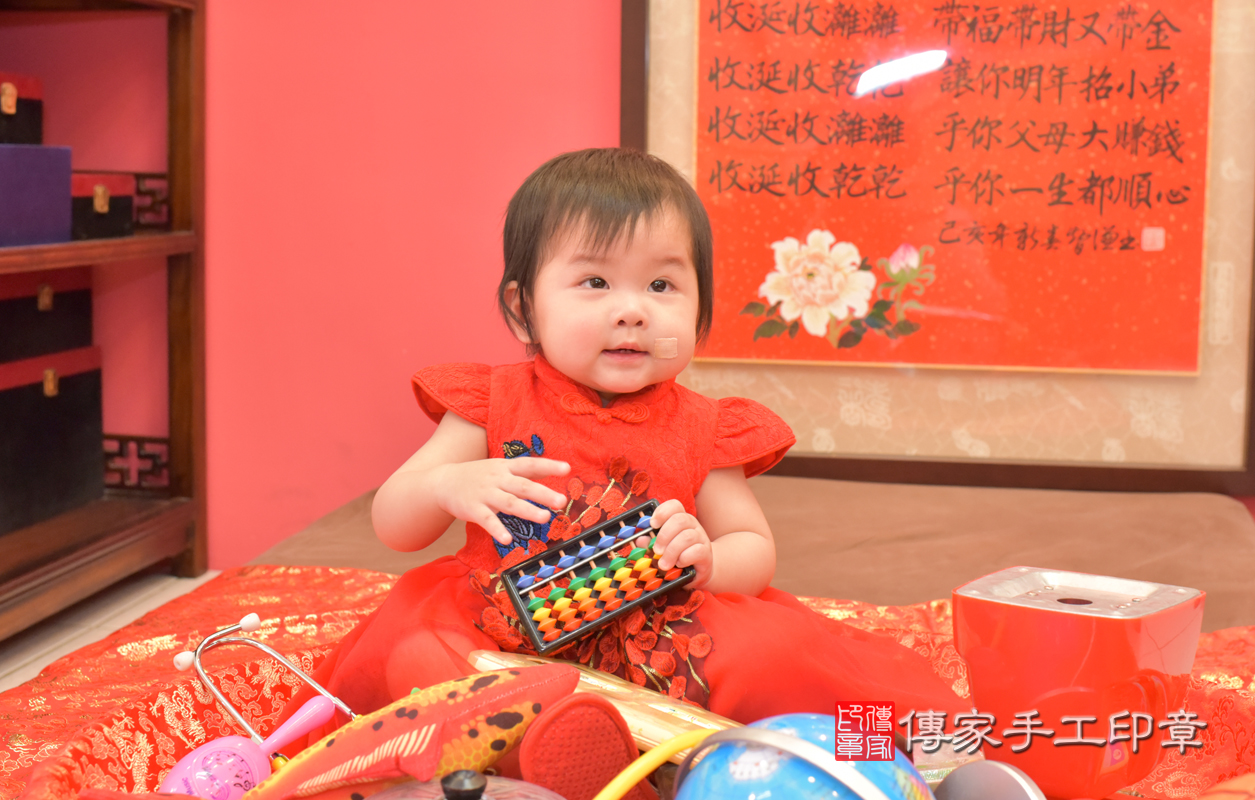 台中市北區張寶寶古禮抓周祝福活動。照片1