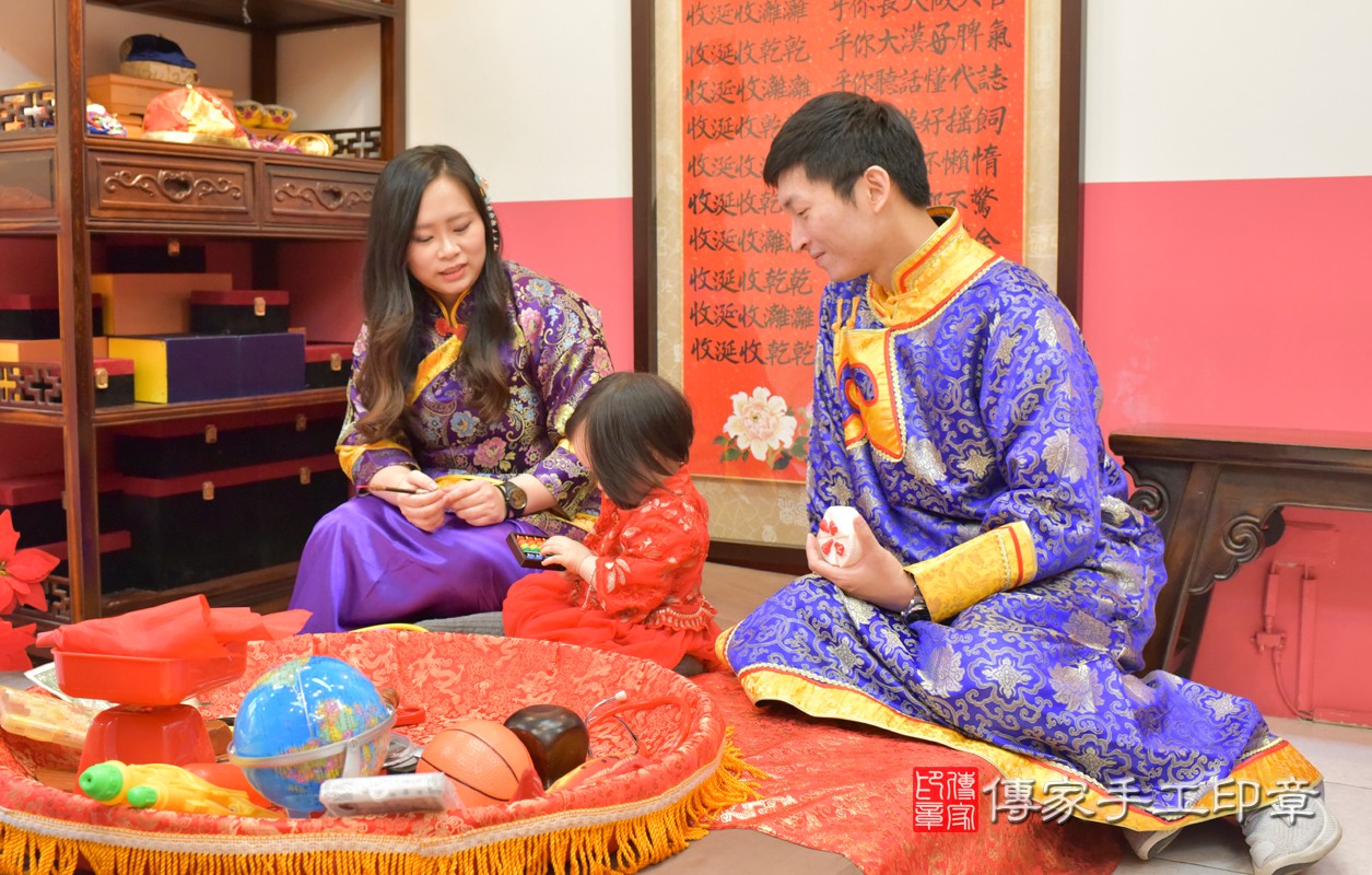 北區黃寶寶古禮抓周：周歲抓周活動和儀式，一切圓滿。照片1