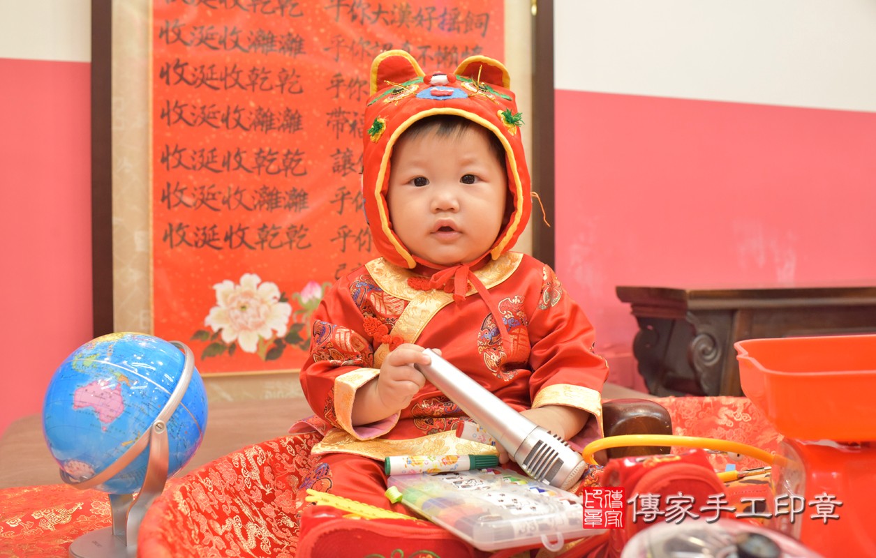 台中市北區王寶寶周歲抓周活動和儀式，一切圓滿。