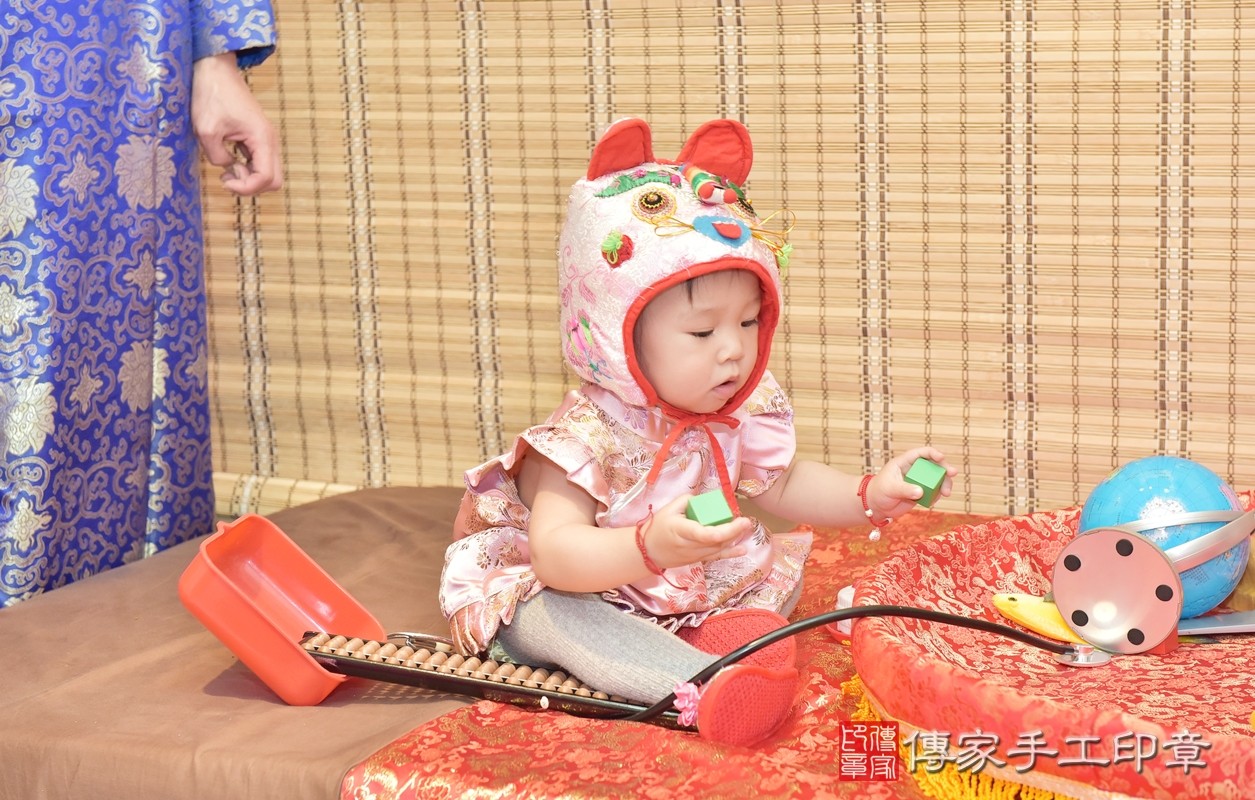 新竹市香山區謝寶寶周歲抓周活動和儀式，一切圓滿。