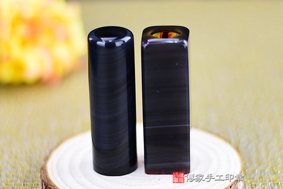 全手工噴砂印章：炫彩黑曜石臍帶章實際成品、印章作品分享、炫彩黑曜石印章材質介紹。（臍帶印章、肚臍章、肚臍印章，胎毛印章，一圓一方）傳家手工印章桃園店。.2021.06.20