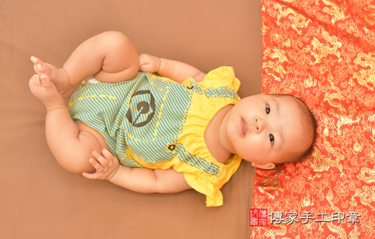 台中北區張寶寶滿月理髮